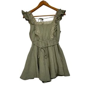 Olivaceous Sage Crochet Ruffle Romper Boho Festival Cottagecore Women’s M Fairy